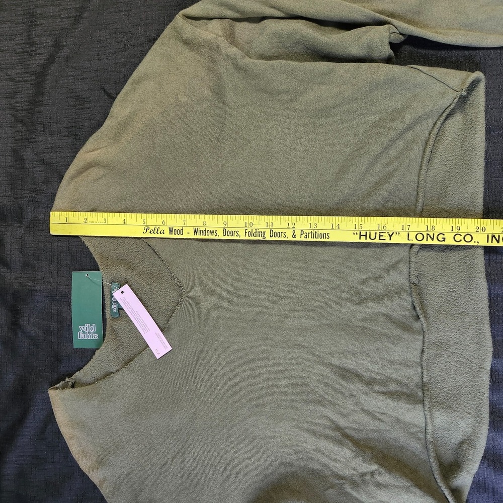 NWT Wild Fable Olive Green "cut" Cropped Sweatshirt Size M - Picture 10 of 16